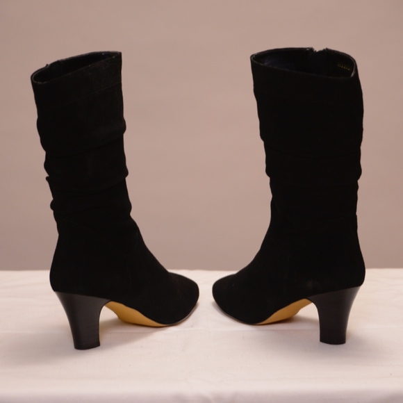 Real suede, scrunch mid-calve boots - NEVER WORN - Picture 2 of 4